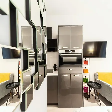 Galleries Elegant Daire *